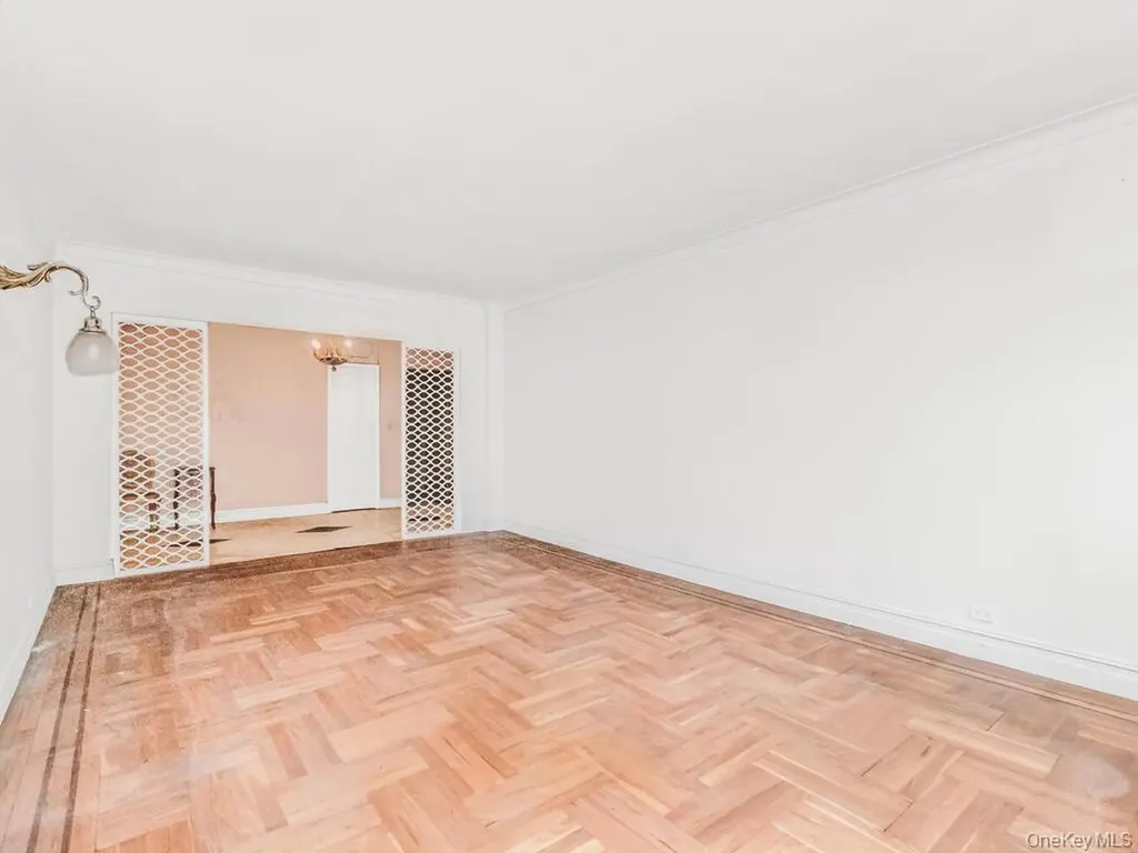 3215 Netherland Avenue Bronx NY 10463