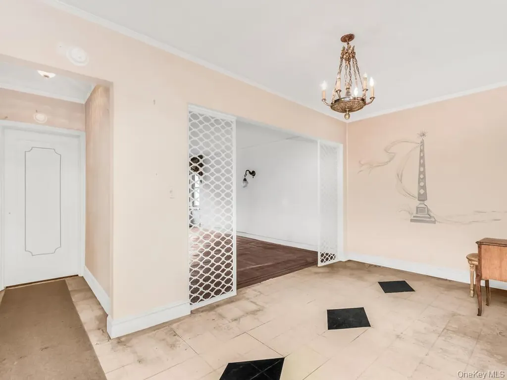 3215 Netherland Avenue Bronx NY 10463