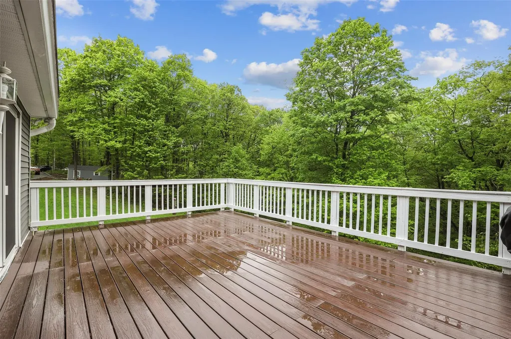 25 Crest Road Cold Spring NY 10516