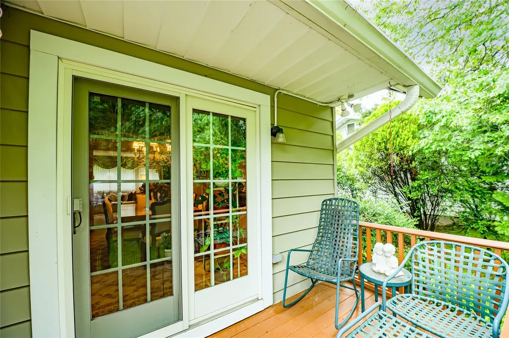 98 Shrub Hollow Road Roslyn NY 11576