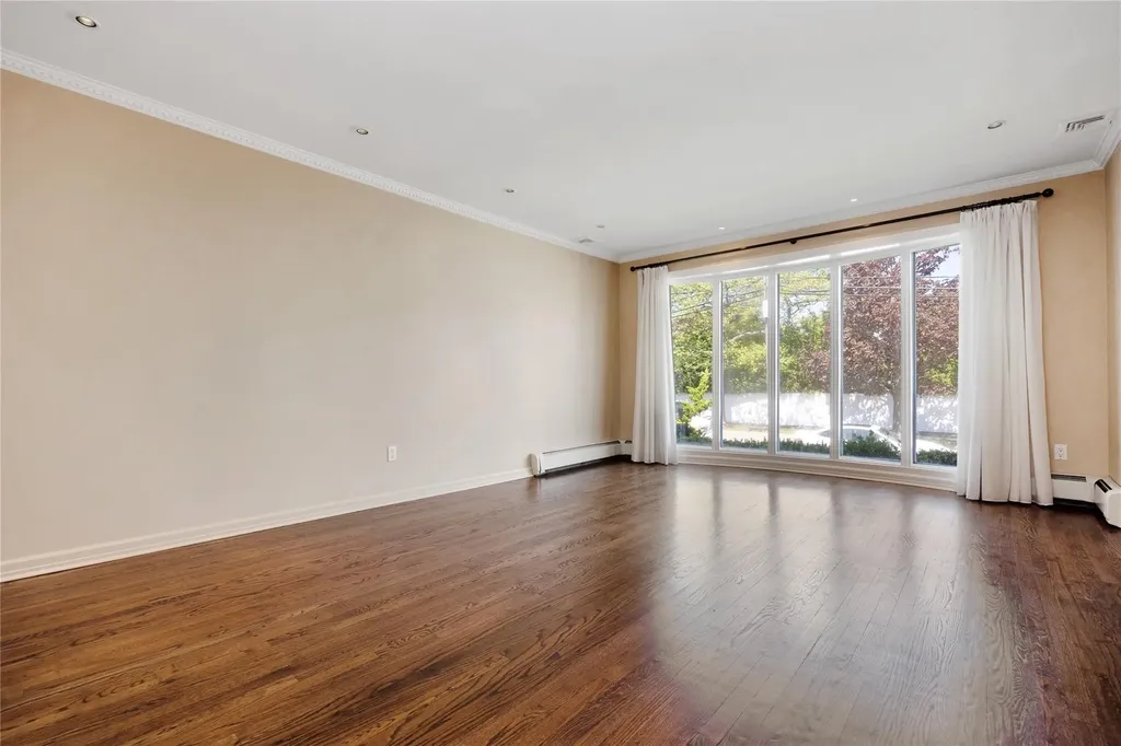3188 Denton Drive Merrick NY 11566