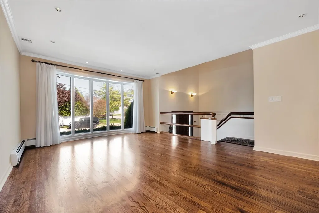 3188 Denton Drive Merrick NY 11566
