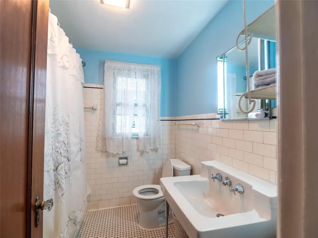 95 Robert Avenue Port Chester NY 10573