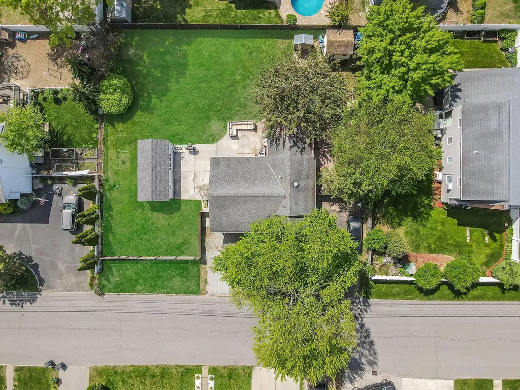 1013 10th Street West Babylon NY 11704