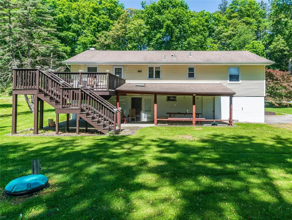 184 Cedar Valley Road Poughkeepsie NY 12603