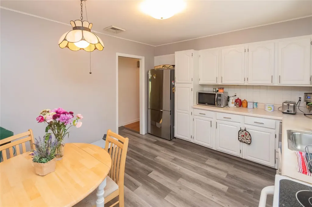 184 Cedar Valley Road Poughkeepsie NY 12603