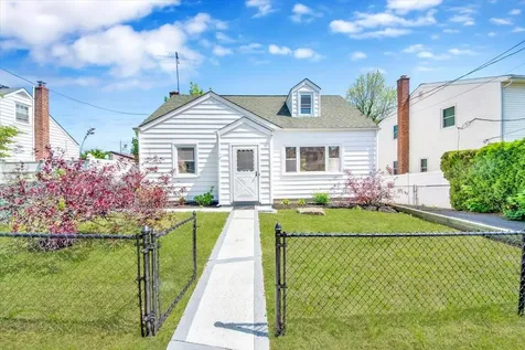 105 Colgate Avenue Yonkers NY 10703