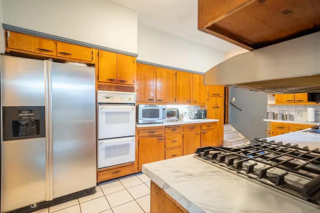 536 Albemarle Road Cedarhurst NY 11516