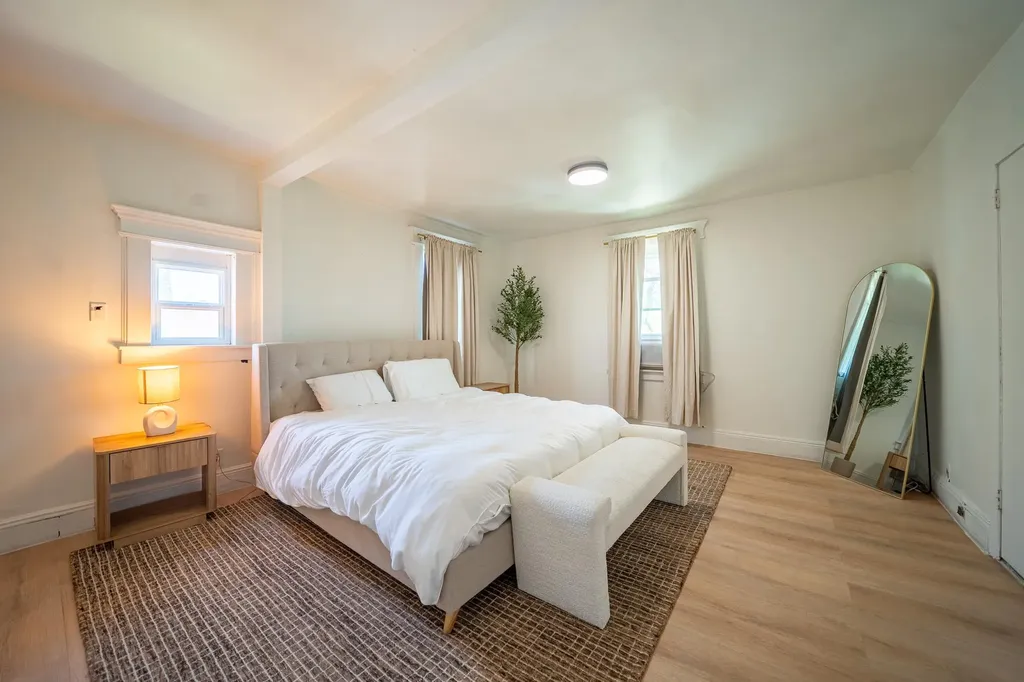 536 Albemarle Road Cedarhurst NY 11516