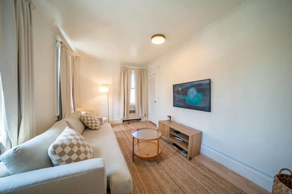 536 Albemarle Road Cedarhurst NY 11516
