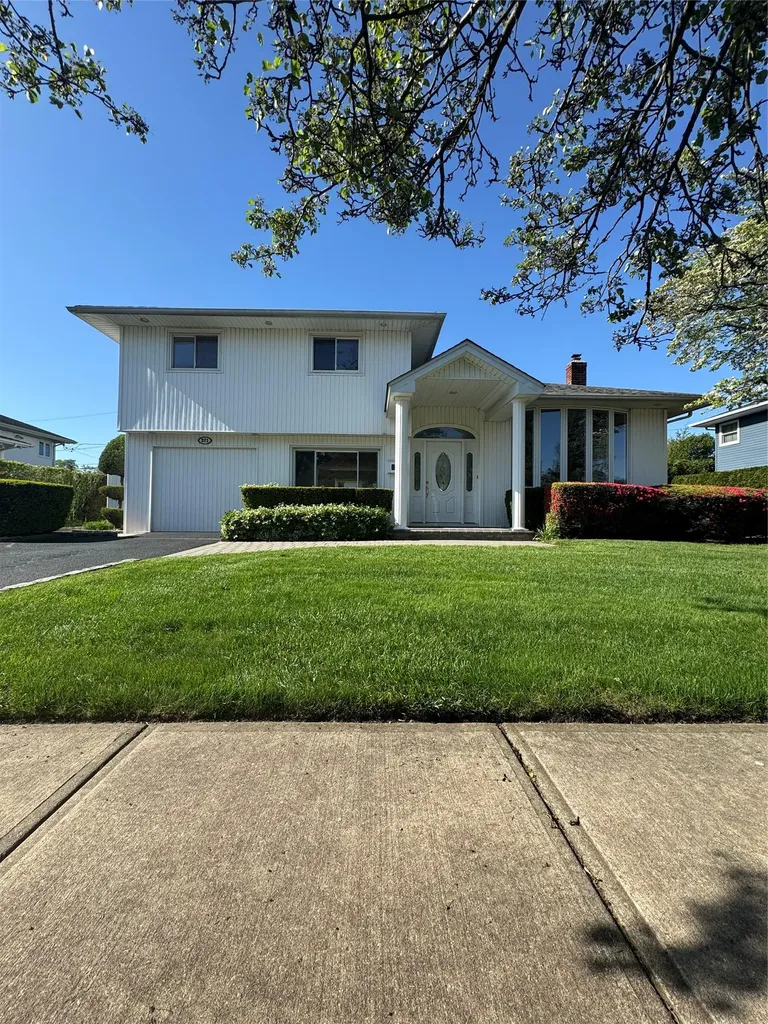 371 White Birch Lane Jericho NY 11753