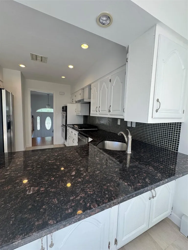 371 White Birch Lane Jericho NY 11753
