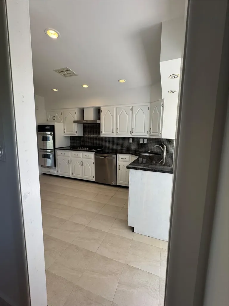 371 White Birch Lane Jericho NY 11753