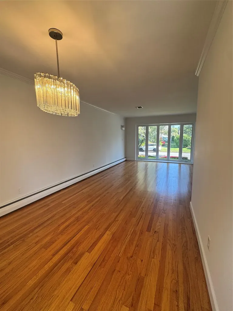 371 White Birch Lane Jericho NY 11753