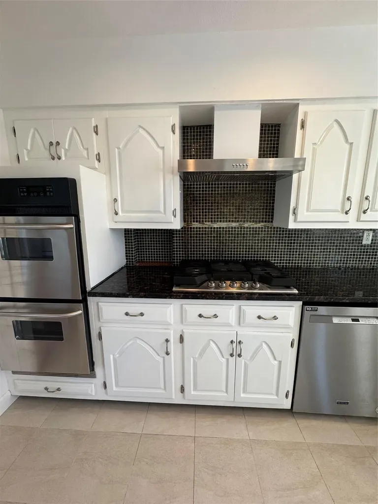 371 White Birch Lane Jericho NY 11753
