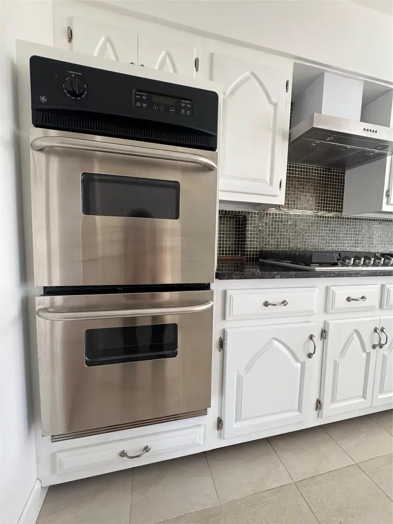 371 White Birch Lane Jericho NY 11753