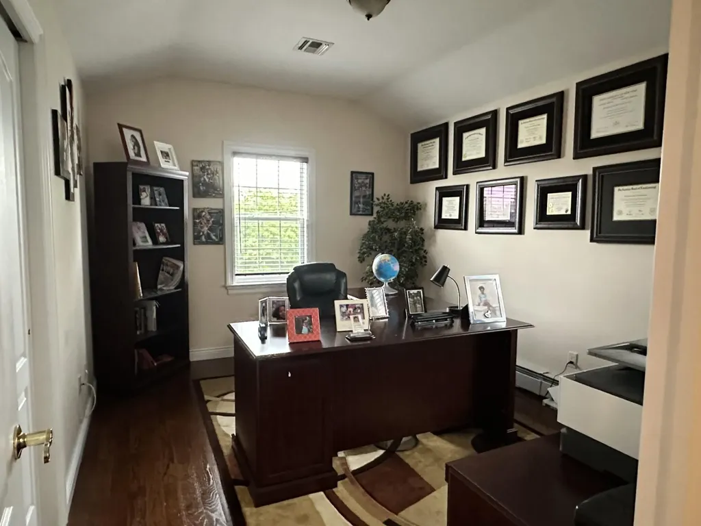 1515 Sweetman Avenue Elmont NY 11003