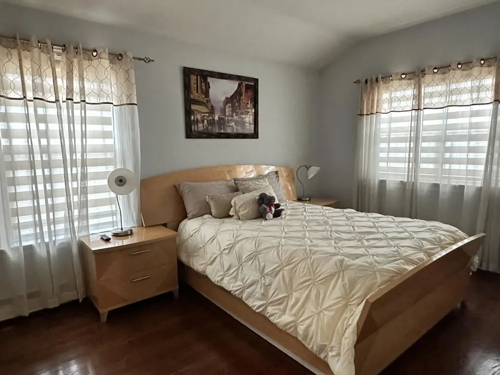 1515 Sweetman Avenue Elmont NY 11003