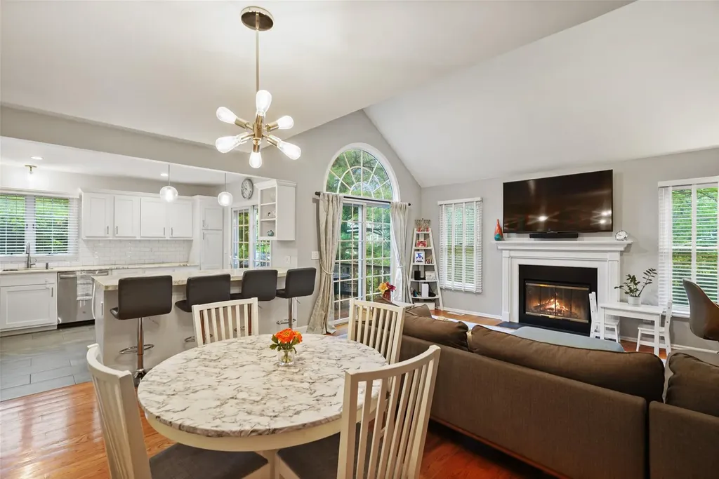 2301 Regent Drive Mount Kisco NY 10549