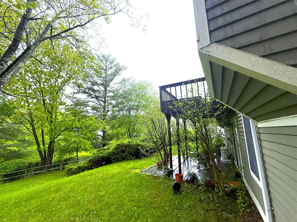 2301 Regent Drive Mount Kisco NY 10549