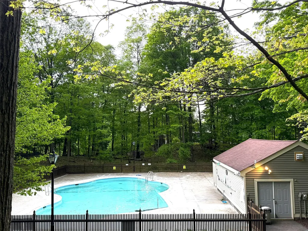 2301 Regent Drive Mount Kisco NY 10549