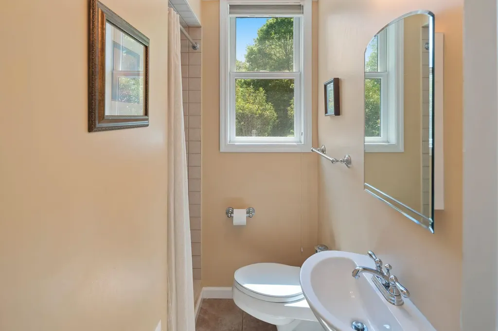 12 Pond Hill Road Chappaqua NY 10514