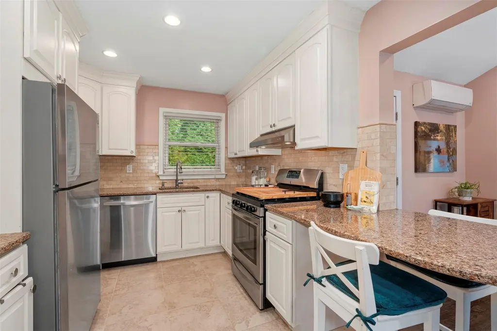236 Western Highway Tappan NY 10983