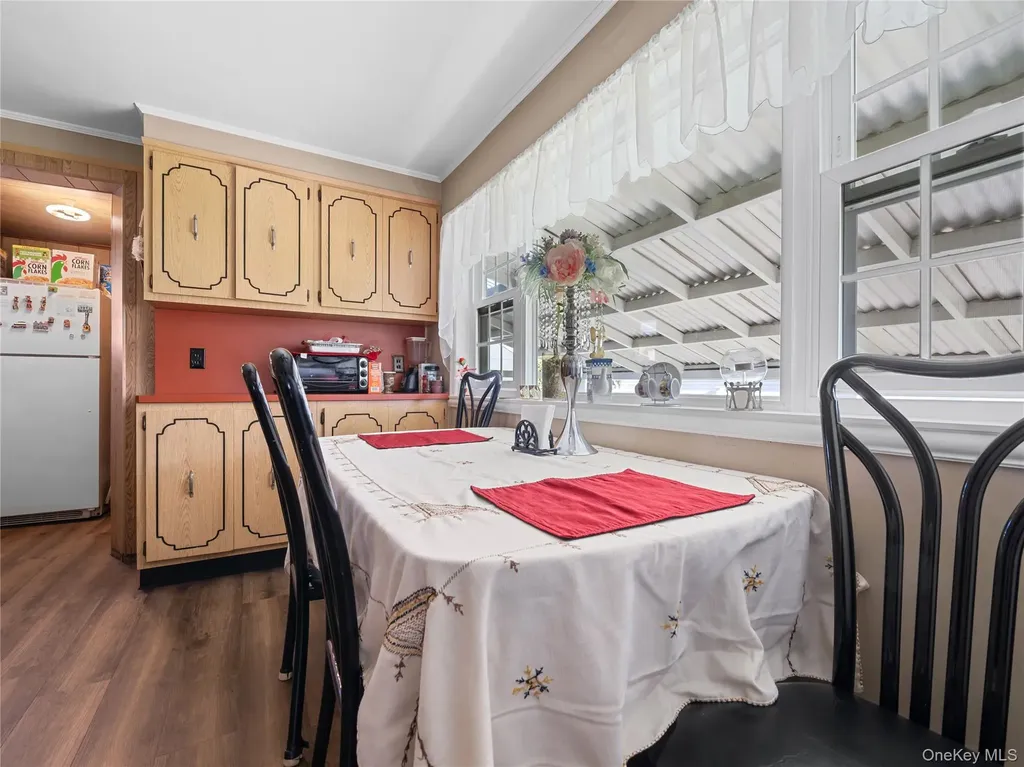 8 Savoy Avenue Elmont NY 11003