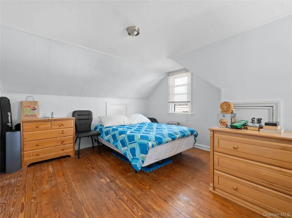 8 Savoy Avenue Elmont NY 11003