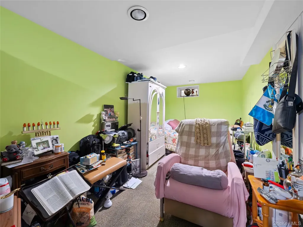 8 Savoy Avenue Elmont NY 11003