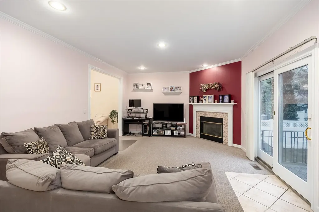 2175 Helene Avenue Merrick NY 11566