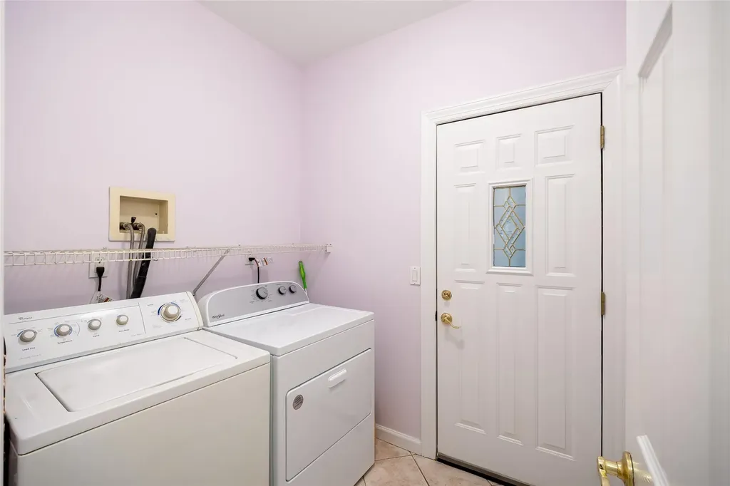 2175 Helene Avenue Merrick NY 11566
