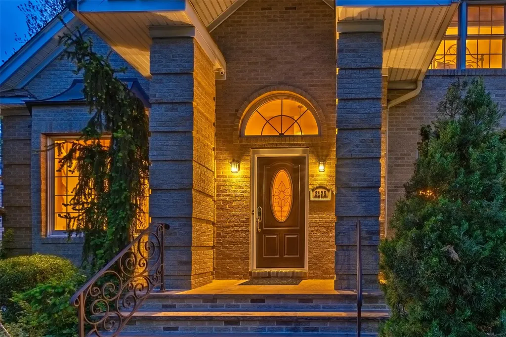 2175 Helene Avenue Merrick NY 11566