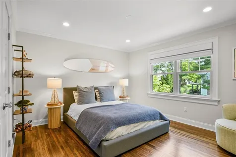 685 Barrymore Lane Mamaroneck NY 10543