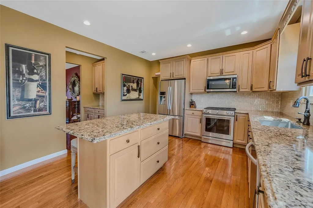 2 Upton Court Shoreham NY 11786