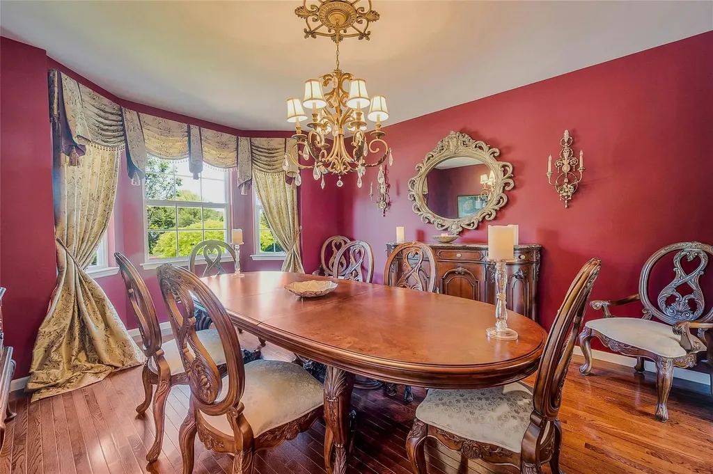 2 Upton Court Shoreham NY 11786