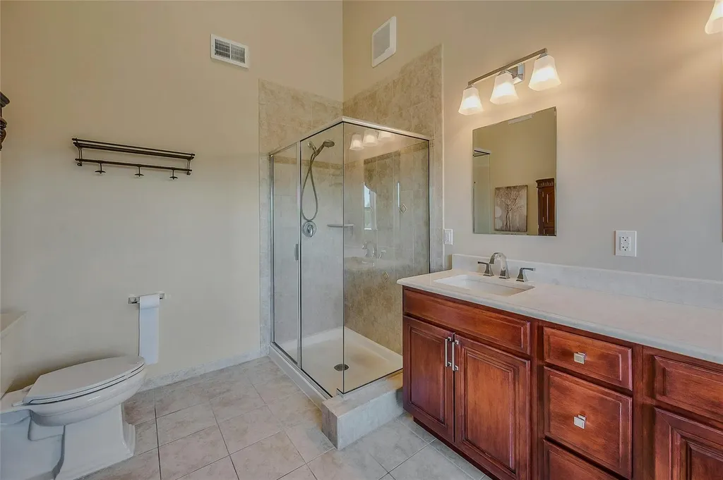 2 Upton Court Shoreham NY 11786