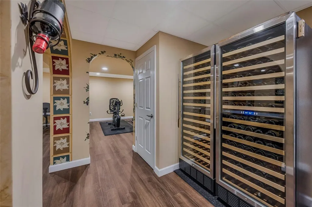 2 Upton Court Shoreham NY 11786