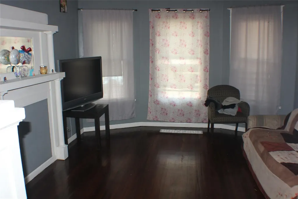 164 Winnikee Avenue Poughkeepsie NY 12601