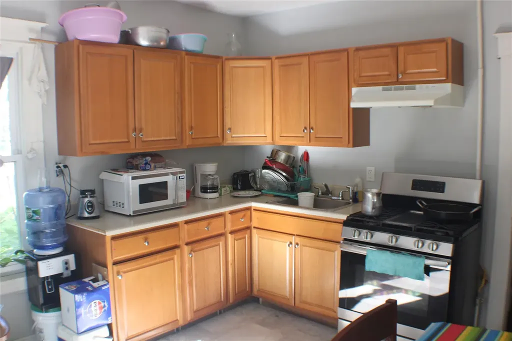 164 Winnikee Avenue Poughkeepsie NY 12601