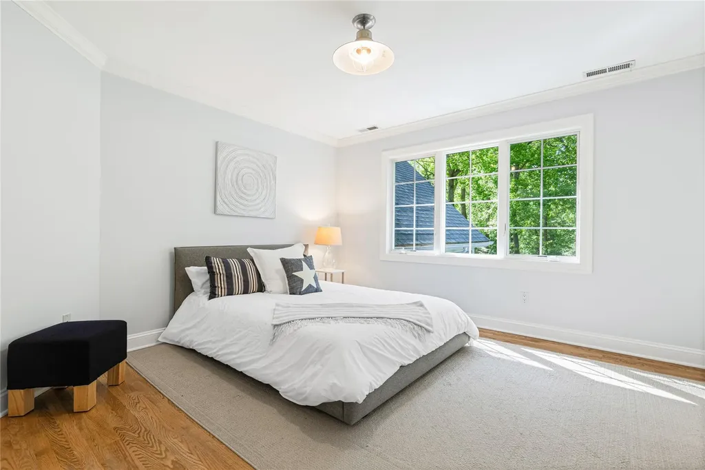 36 Hunt Place Rye NY 10580