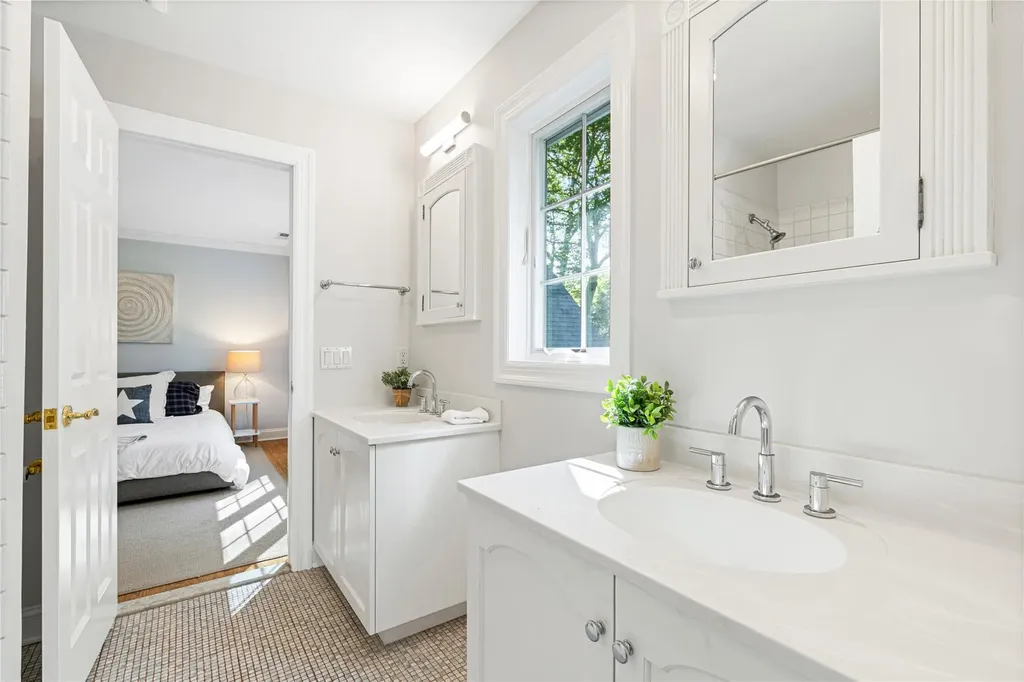 36 Hunt Place Rye NY 10580
