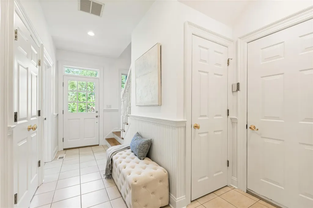 36 Hunt Place Rye NY 10580