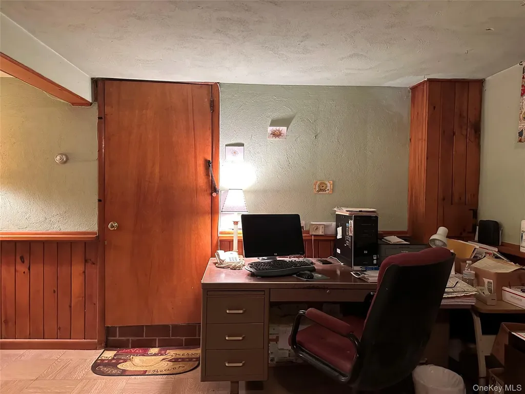 210 Rockland Road Pearl River NY 10965
