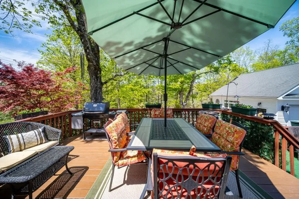 559 Noxon Road Poughkeepsie NY 12603