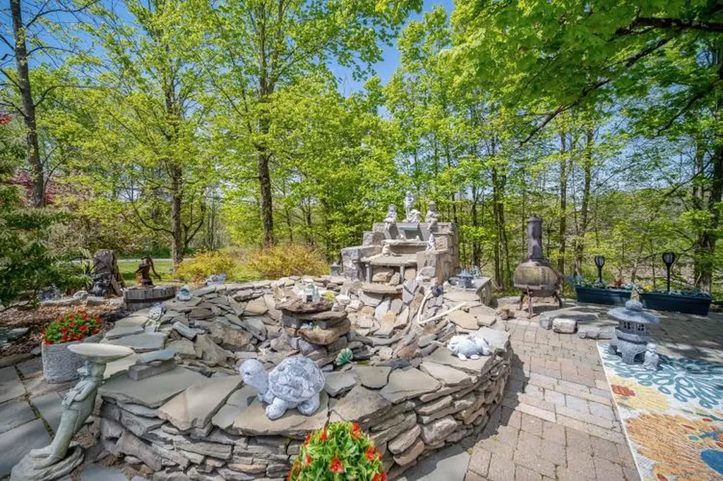 559 Noxon Road Poughkeepsie NY 12603