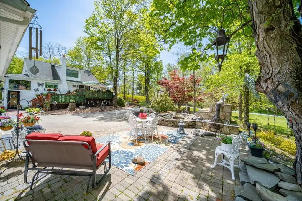 559 Noxon Road Poughkeepsie NY 12603