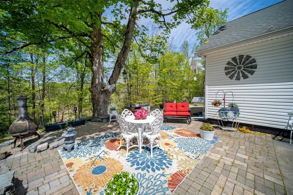 559 Noxon Road Poughkeepsie NY 12603