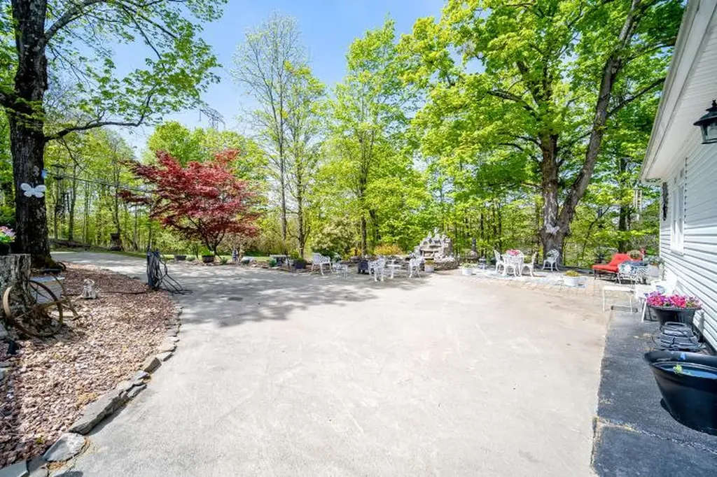 559 Noxon Road Poughkeepsie NY 12603