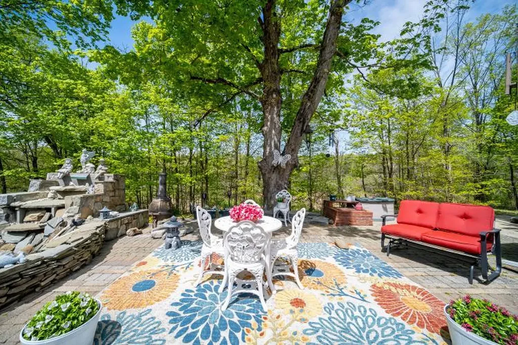 559 Noxon Road Poughkeepsie NY 12603